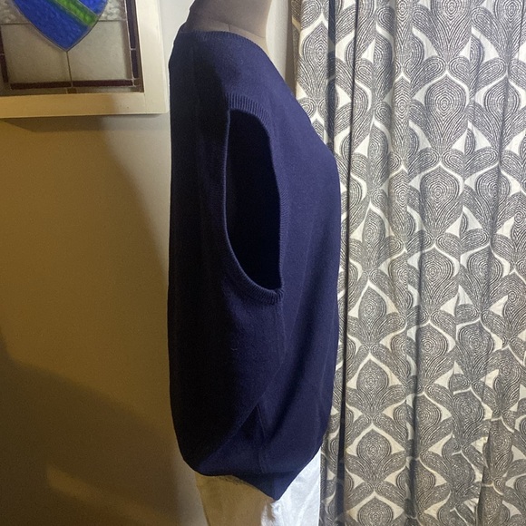 LL Bean 100% lamb’s wool sweater vest - Picture 4 of 6